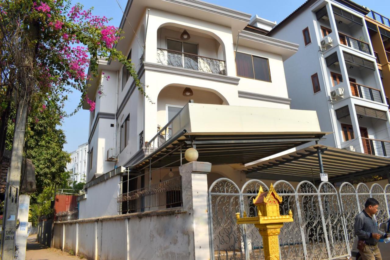 Violet Villa And Restro Siem Reap Ngoại thất bức ảnh